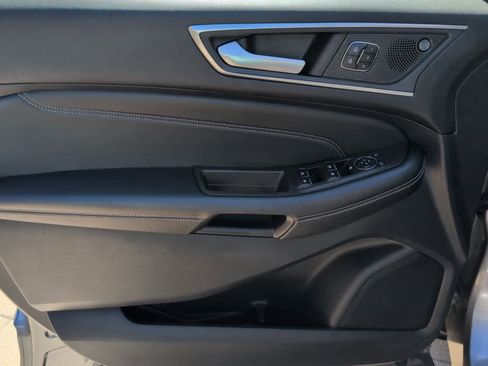 Used 2022 Ford Edge Titanium w/ Equipment Group 301A image 17