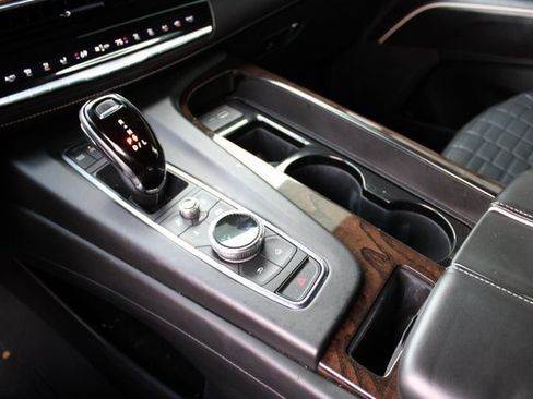 Used 2021 Cadillac Escalade Premium Luxury Platinum image 31