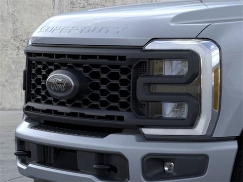 New 2025 Ford F350 Lariat w/ Lariat Ultimate Package image 17
