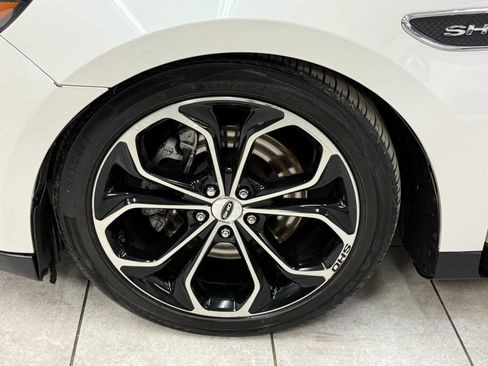Used 2016 Ford Taurus SHO w/ Sho Performance Package image 37