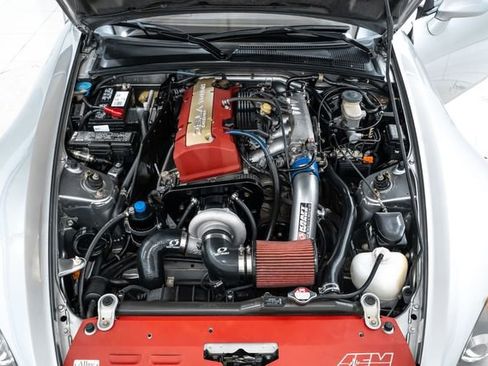 Used 2005 Honda S2000 image 29