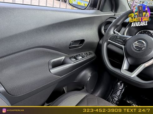 Used 2019 Nissan Kicks S FWD image 17