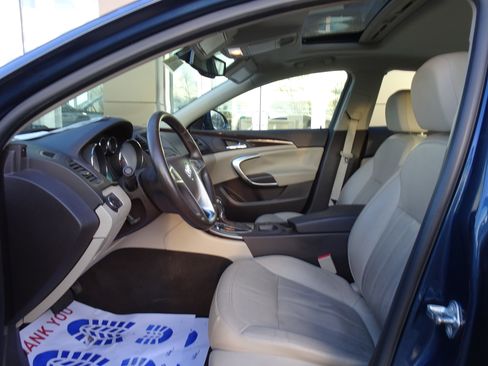 Used 2011 Buick Regal CXL w/ RL4 Preferred Equipment Group image 8