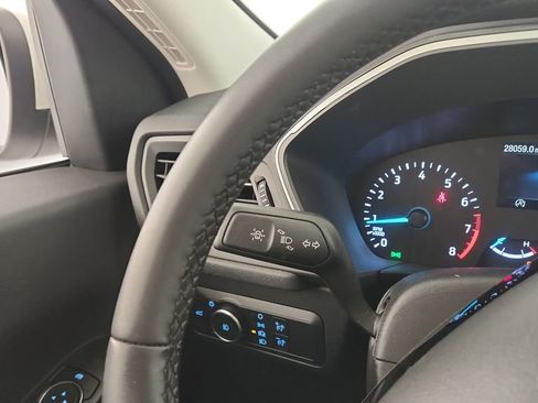 Used 2022 Ford Escape SEL image 18