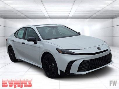 New 2026 Toyota Camry Hybrid w/ Multimedia Upgrade Package