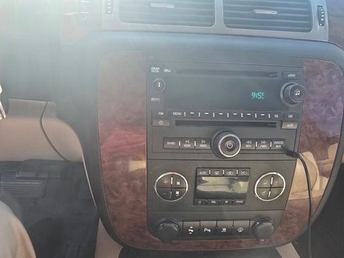 Used 2007 Chevrolet Silverado 1500 LTZ w/ Safety Package AWD/4WD image 10