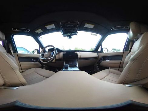 Certified 2026 Land Rover Range Rover Autobiography AWD/4WD image 13