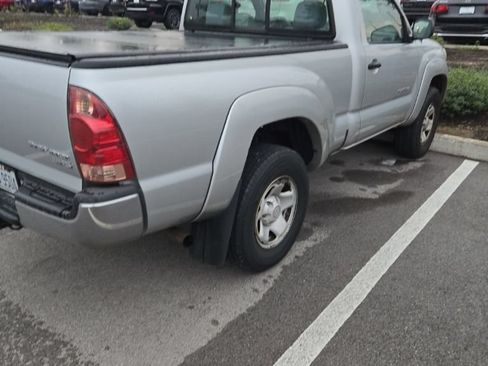 Used 2007 Toyota Tacoma PreRunner w/ SR5 Pkg #1 RWD image 2
