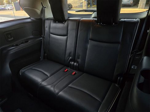 Used 2020 INFINITI QX60 Luxe w/ Essential Package image 13