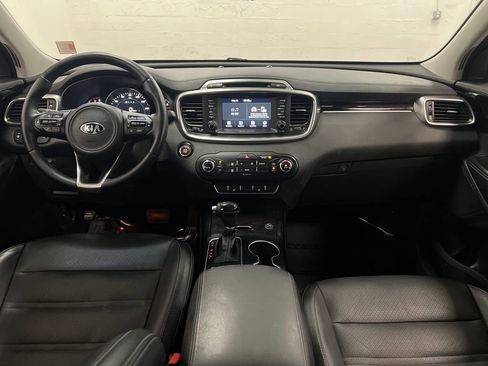 Used 2017 Kia Sorento EX w/ EX Premium Package FWD image 15