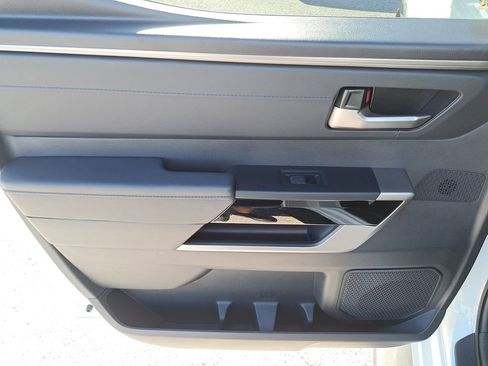 Used 2024 Toyota Tundra Limited image 7