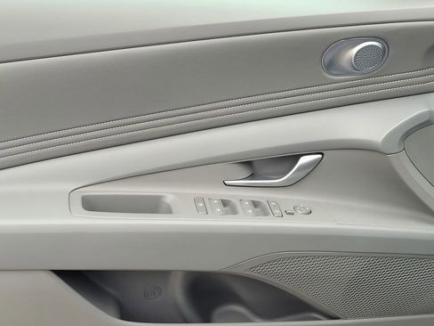 New 2026 Hyundai Elantra Sport image 13