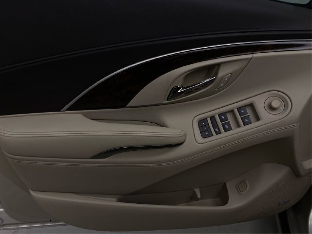 Used 2015 Buick LaCrosse Leather FWD image 26