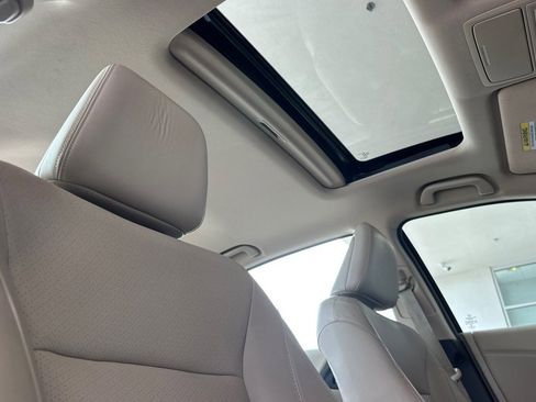 Used 2014 Honda Accord Touring image 16