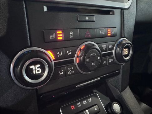 Used 2016 Land Rover LR4 HSE Silver Edition image 35