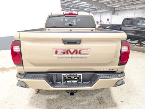 Used 2023 GMC Canyon AT4 image 4