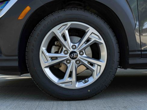Used 2022 Hyundai Kona SEL FWD image 14