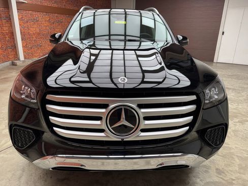 New 2026 Mercedes-Benz GLS 450 4MATIC image 8