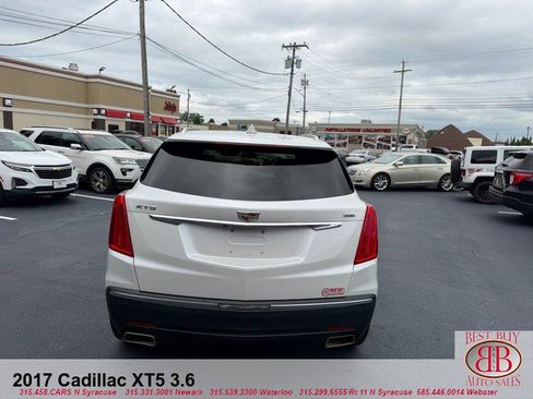 Used 2017 Cadillac XT5 FWD image 6
