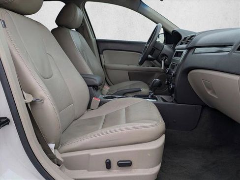 Used 2011 Ford Fusion SEL image 20