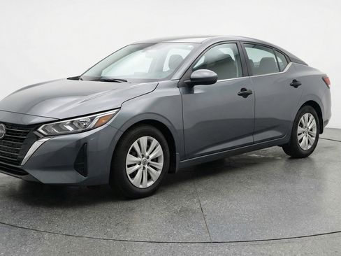 Used 2025 Nissan Sentra S FWD image 3
