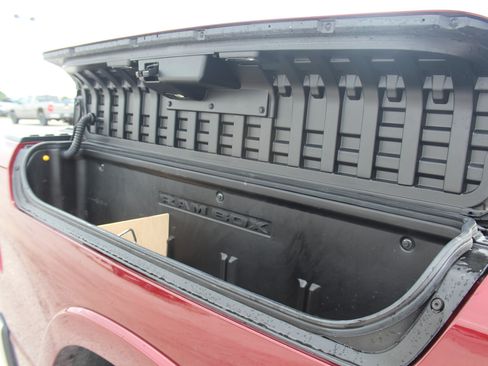 Used 2025 RAM 1500 Limited AWD/4WD image 24
