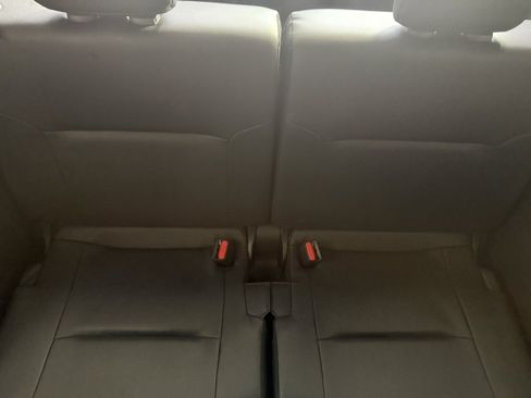 Used 2025 Mitsubishi Outlander SE AWD/4WD image 14