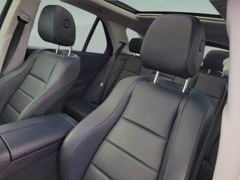 Used 2023 Mercedes-Benz GLE 350 image 16