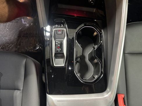 Used 2025 Audi Q5 Premium w/ Convenience Package AWD/4WD image 22