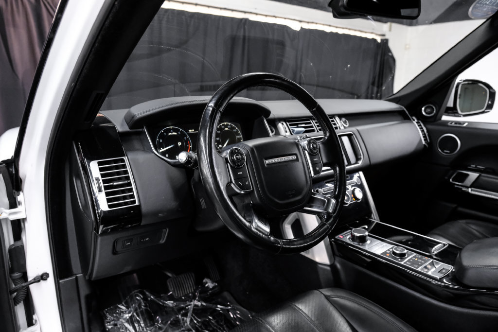 Used 2016 Land Rover Range Rover HSE AWD/4WD image 3