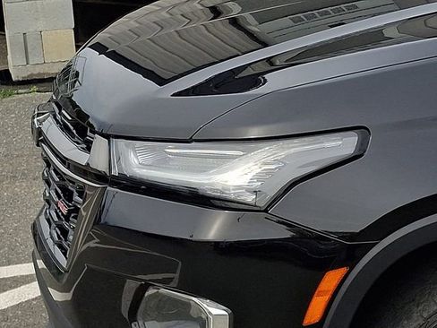Used 2022 Chevrolet Traverse RS FWD image 30