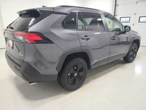 Certified 2023 Toyota RAV4 LE AWD/4WD image 6