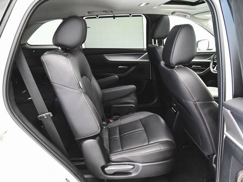 Used 2024 MAZDA CX-90 Plug-In Hybrid w/ Preferred AWD/4WD image 36