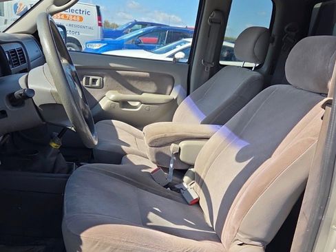 Used 2002 Toyota Tacoma 4x4 Xtracab image 5