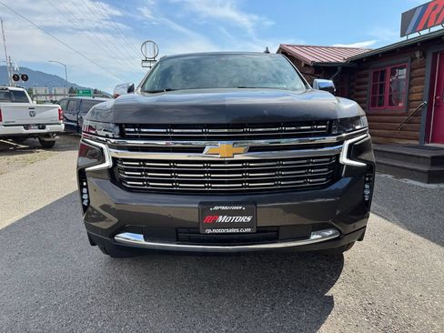 Used 2021 Chevrolet Suburban Premier w/ Premium Package AWD/4WD image 33