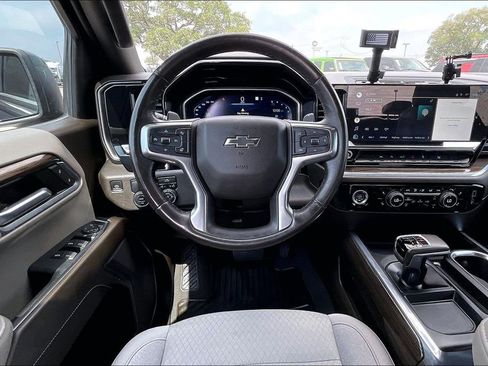 Used 2022 Chevrolet Silverado 1500 RST RWD image 8