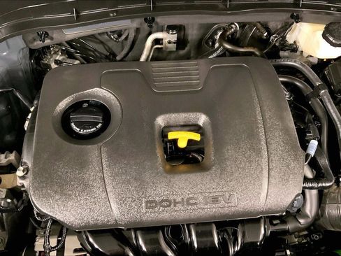 Certified 2025 Kia Soul LX w/ LX Technology Package FWD image 30