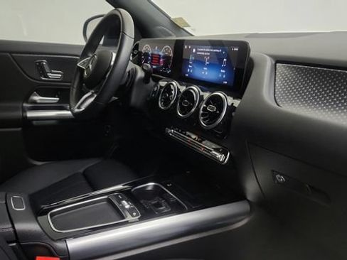 Used 2025 Mercedes-Benz GLA 250 image 51
