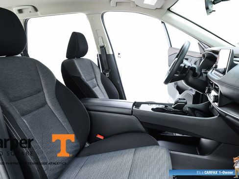 Used 2023 Nissan Rogue SV FWD image 35