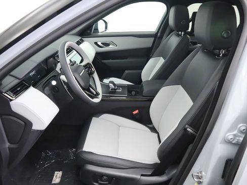 New 2026 Land Rover Range Rover Velar Dynamic SE image 20