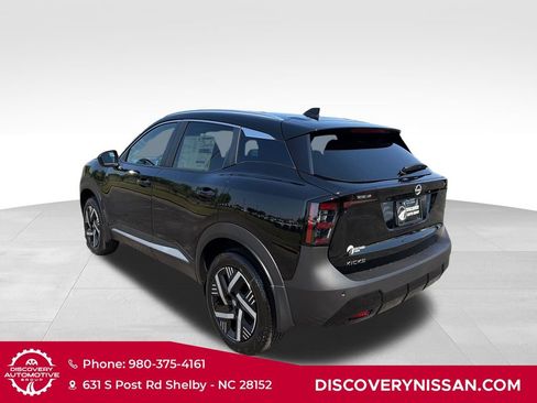 New 2026 Nissan Kicks SV w/ SV Premium Package FWD image 8