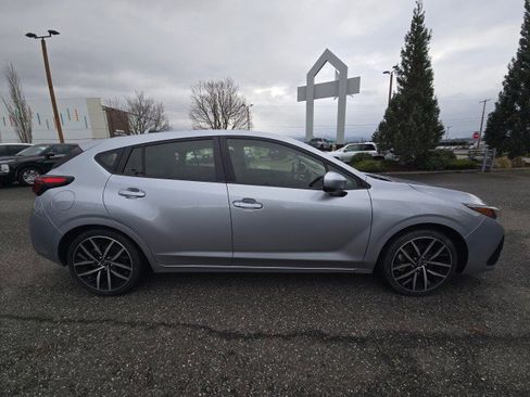 Used 2024 Subaru Impreza 2.0i Sport image 2