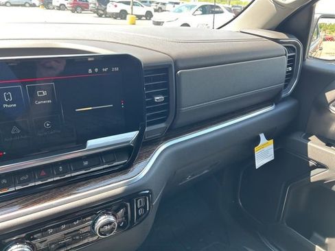 New 2026 GMC Sierra 1500 Elevation w/ Elevation Select Package AWD/4WD image 4