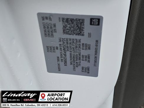 Used 2023 Chevrolet Express 3500 LS image 31