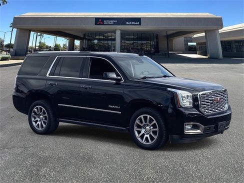 Used 2018 GMC Yukon Denali w/ Open Road Package image 8