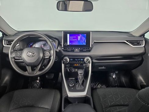 Used 2025 Toyota RAV4 XLE w/ Convenience Package AWD/4WD image 29