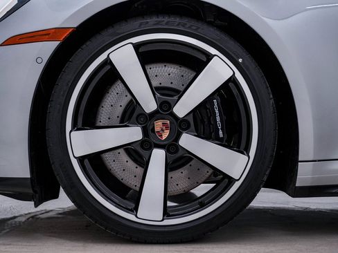 New 2026 Porsche 911 Carrera 4S image 13