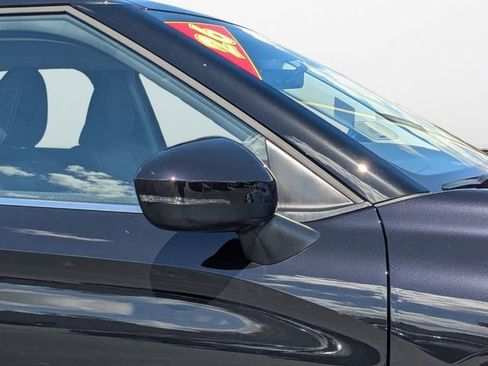 New 2026 Mitsubishi Outlander ES image 11