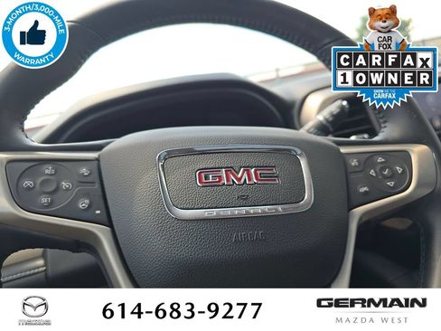 Used 2021 GMC Acadia Denali w/ Denali Technology Package FWD image 23
