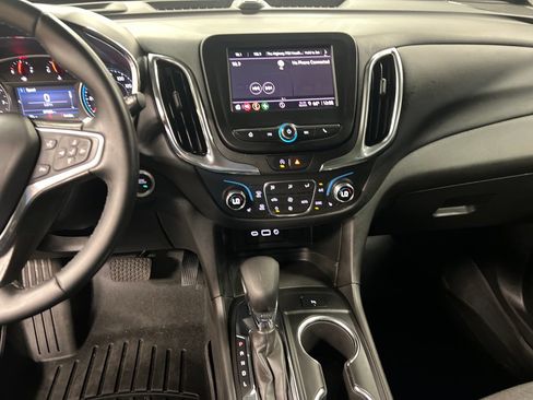 Used 2023 Chevrolet Equinox LT AWD/4WD image 22